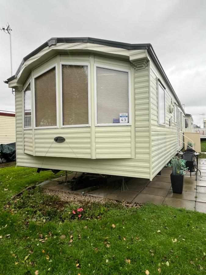 Fulmar 43 ~ Parkdean Holiday Resort Great Yarmouth Exterior photo